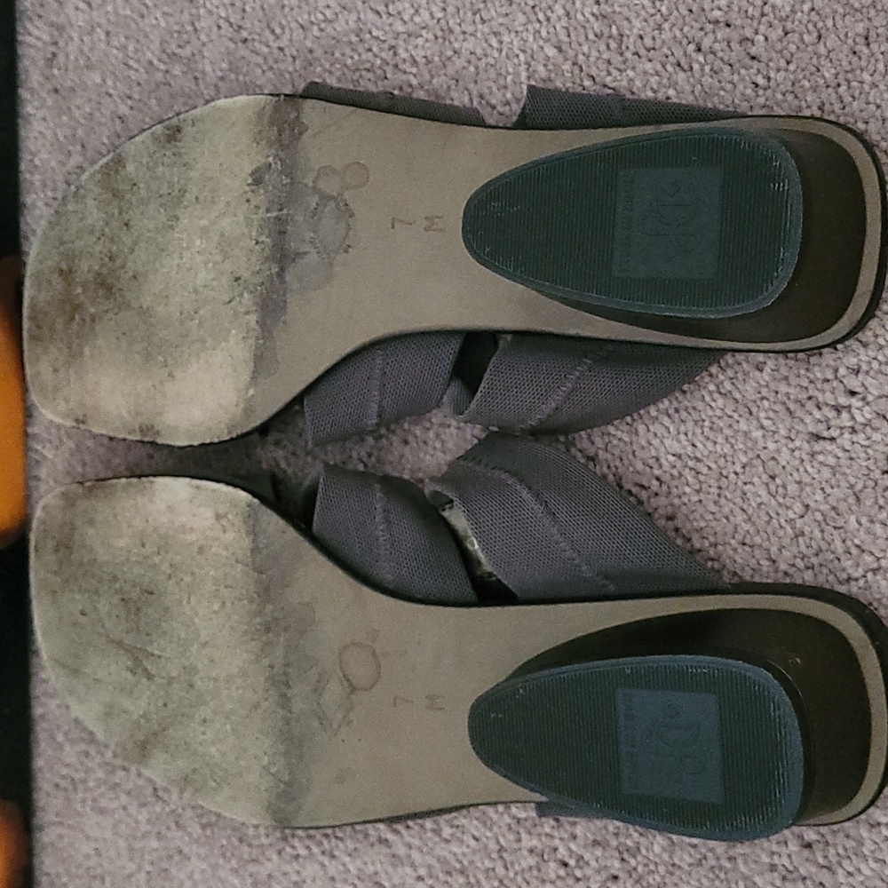 Donald J. Pliner Vintage 'Darya' sandal 7 - Picture 4 of 13